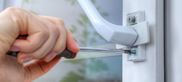 Window Crack Repair in Glenvar Heights, FL