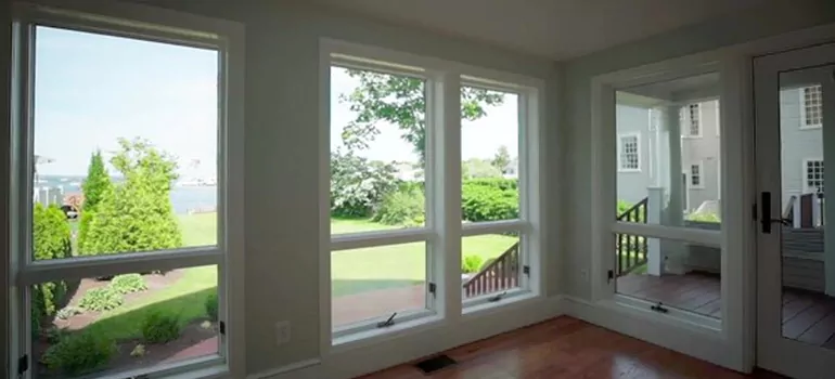 Double-hung Window Repair in Glenvar Heights, FL